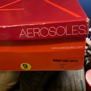 Aerosols black leather boots. Worn a few times . Very comfortable!